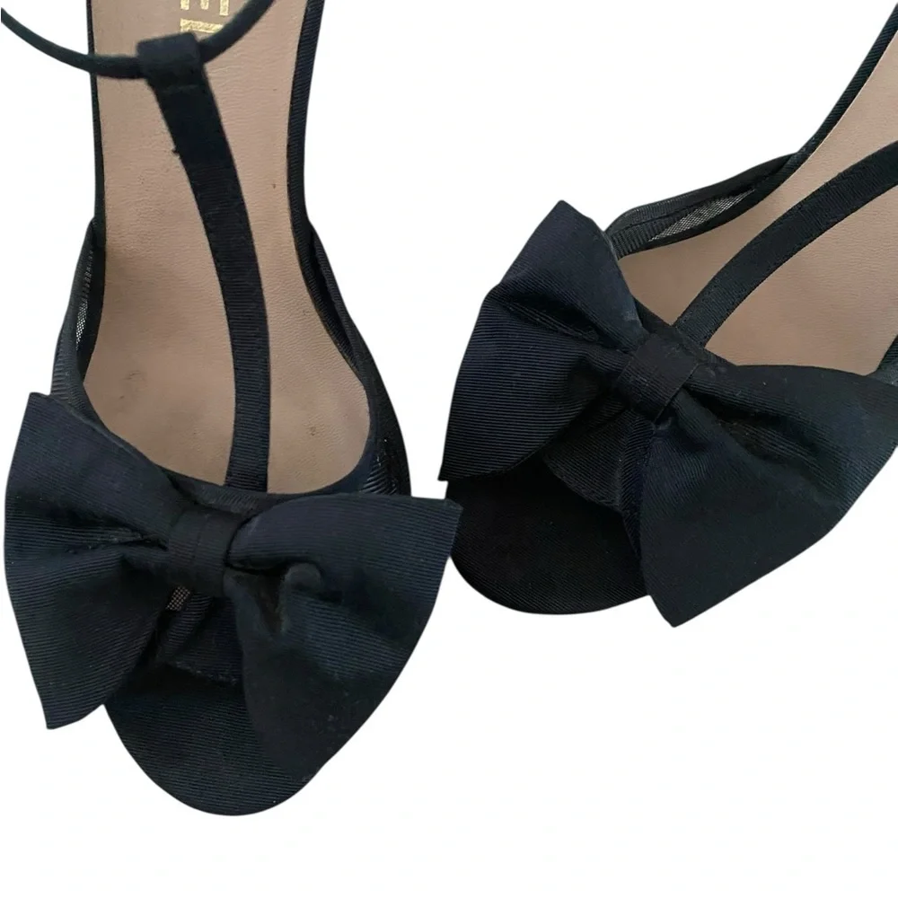 AUTHENTIC! CHANEL Black Women's Heels with Bow Accent